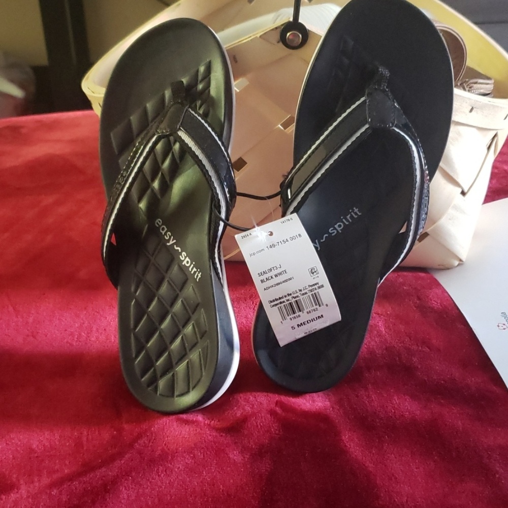 A flip flop ( feel free for discount)